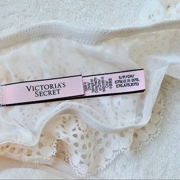 🍍 Victoria’s Secret White Bralette Size S - Picture 4 of 4